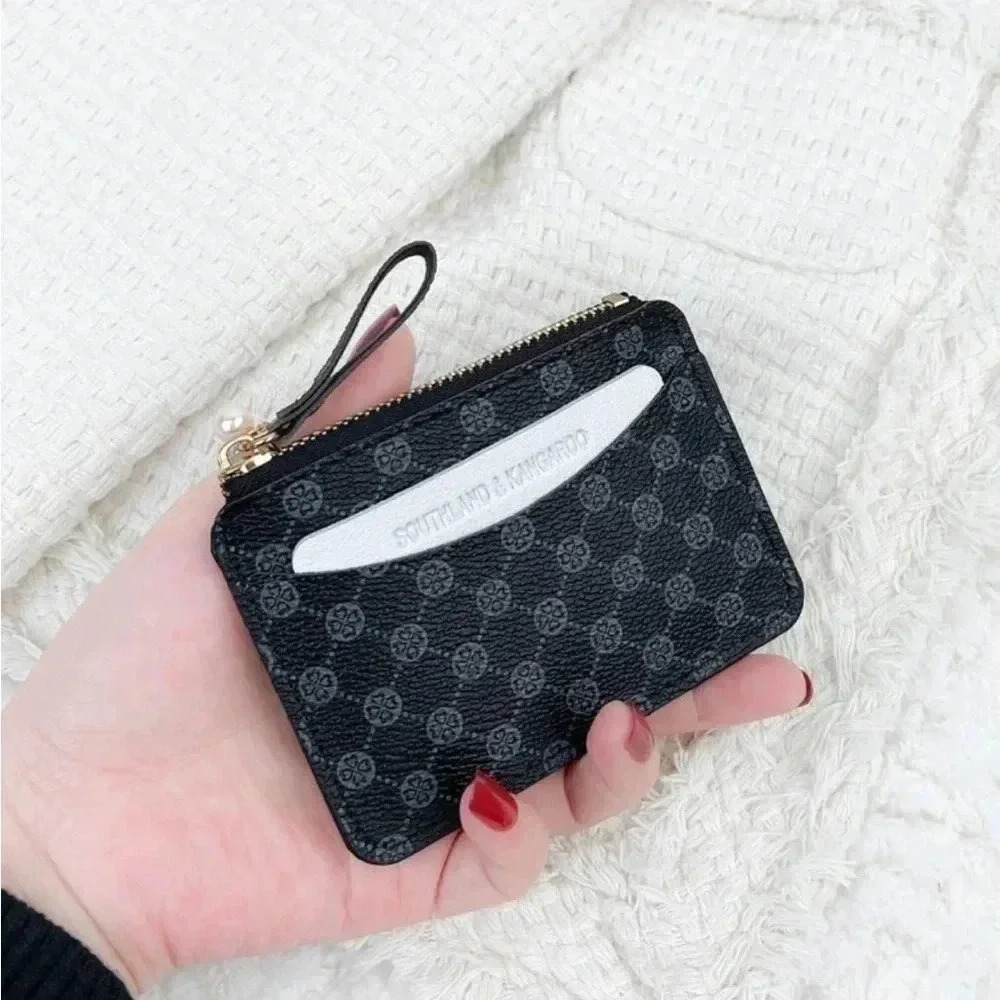 ⚠️Clearance Black Patterned Zipper Cardholder / Wallet